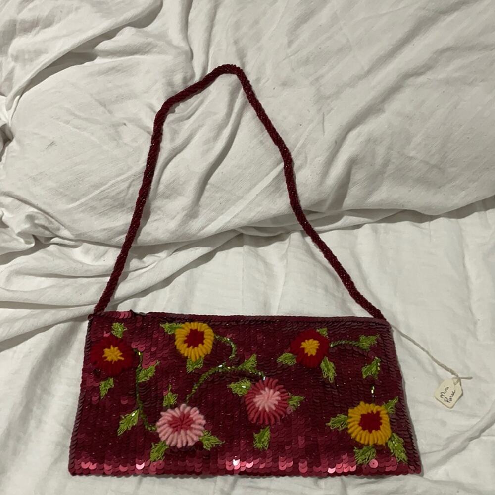 Moyna vintage raspberry floral beaded bag NWT perfect condition 10”x5” dimension